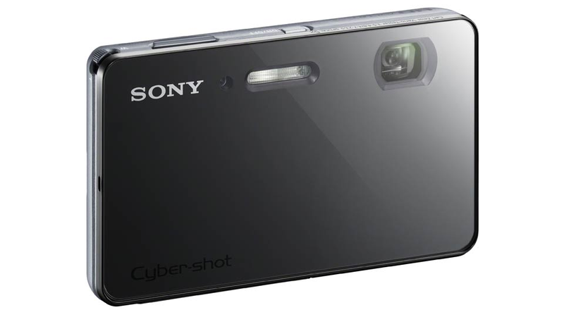 Illustration for article titled Sony's Underwater Cybershot TX200V Is the iPhone's Fat Photo-Taking Cousin